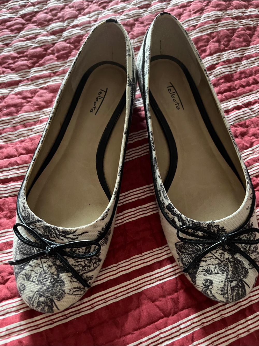 Talbots Ballet Toile Flats Bow Front 7.5B Made in Brazil